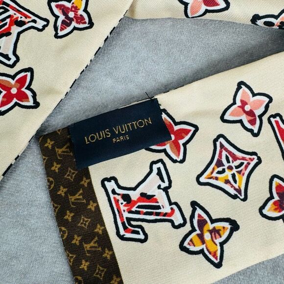 Louis Vuitton Studded Silk Animal Twilly Bandeau - Picture 13 of 15